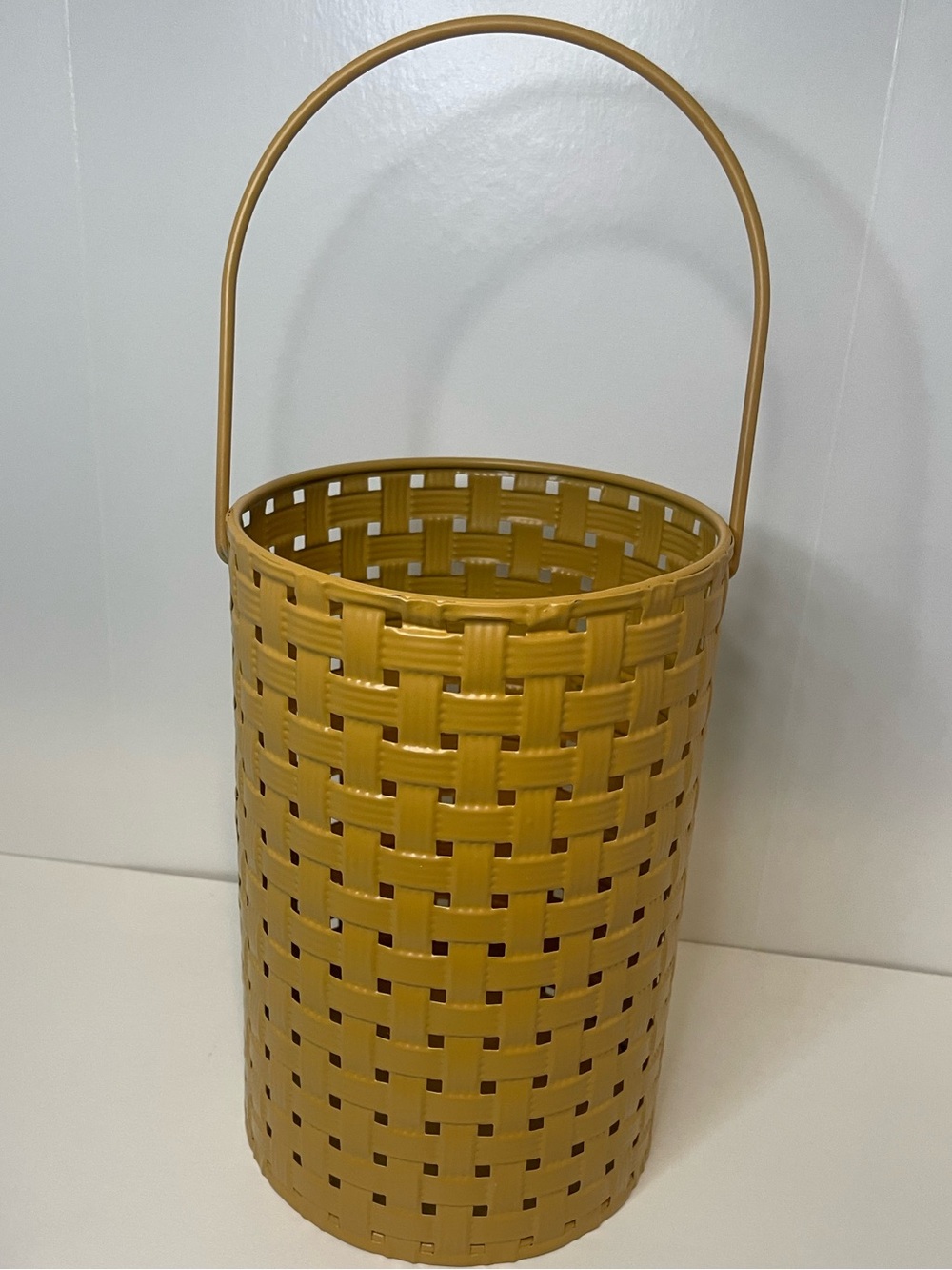 Dark Mustard Yellow Fall Woven Metal Basket with Handle, Vase, Home Decor
